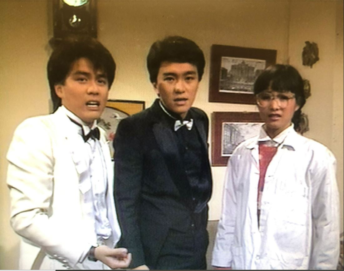 龙炳基罕见露面 爆星爷常忘带钱包