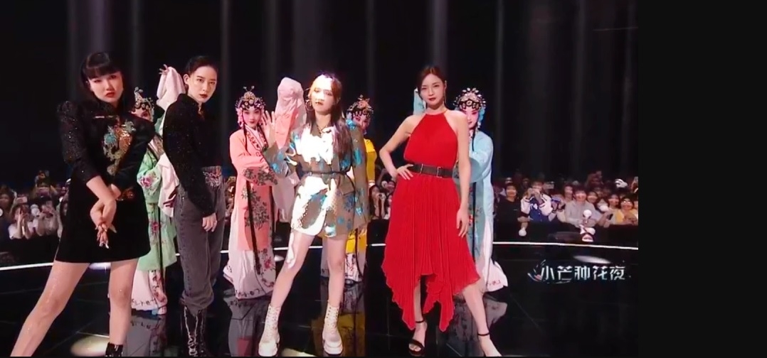 “荆哥”“浪姐””合体开唱‧言承旭唱功获赞进步	