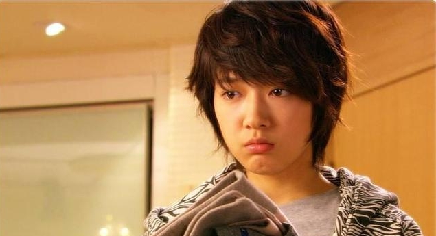 《原来是美男》真实版！男团成员认了是女生道歉退圈	