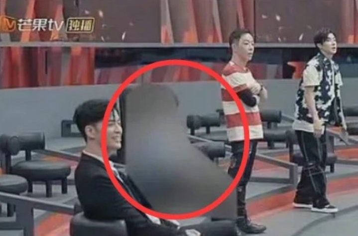 《哥哥》李云迪霍尊接连出事 后制“暴躁马赛克”网笑崩