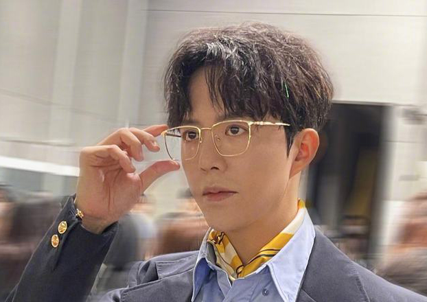 《哥哥》李云迪霍尊接连出事 后制“暴躁马赛克”网笑崩