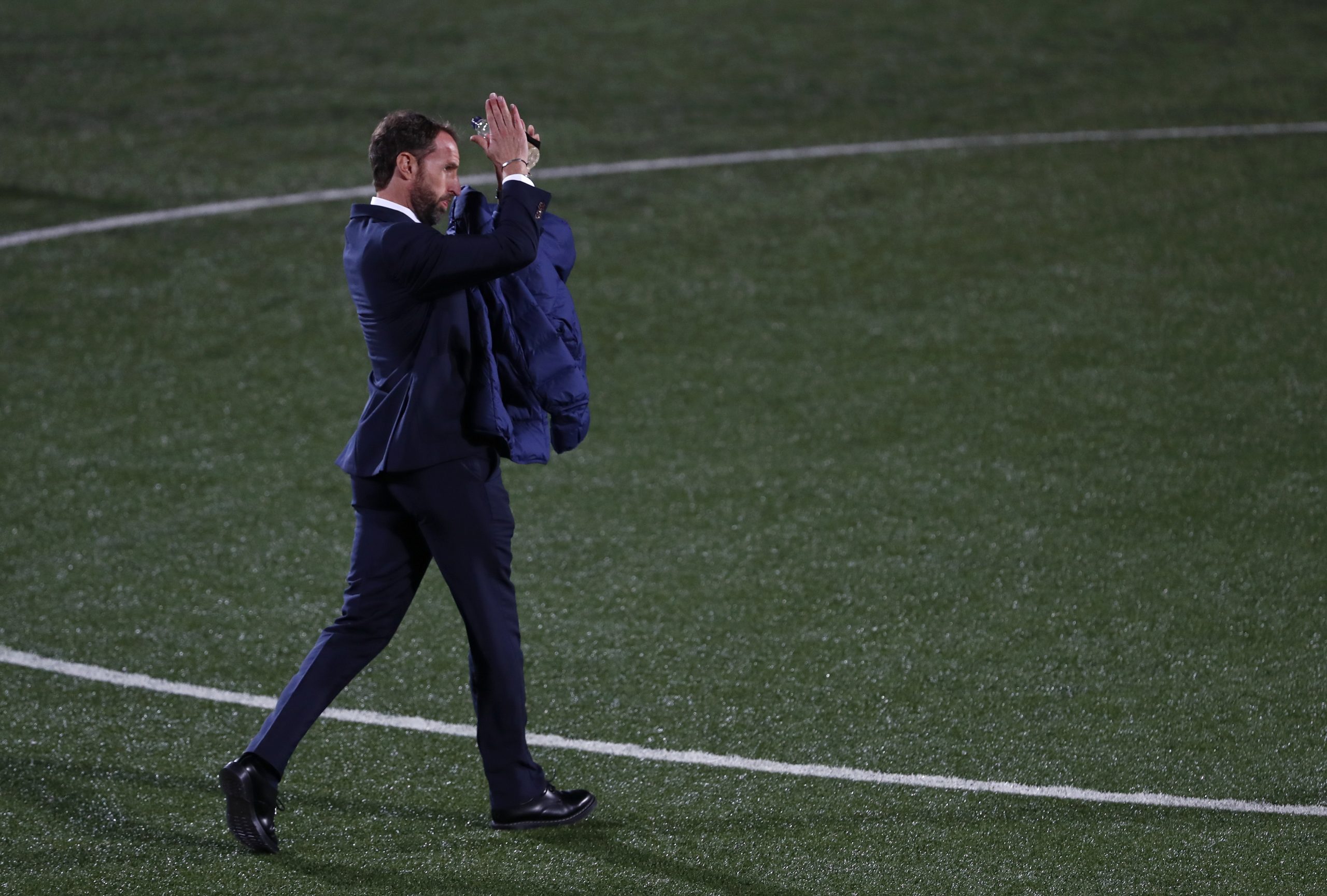 三狮5弹狂轰安道尔  索帅执教5周年收贺礼