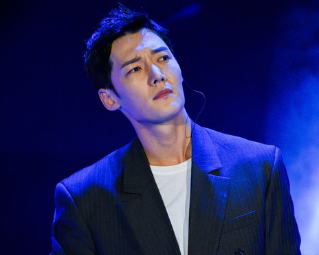 上酒家违反防疫当场被捕 崔振赫认无知停工反省