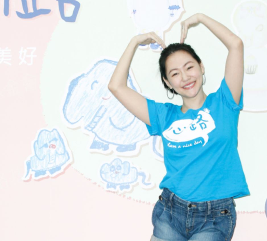 不甘沦为“防疫女神艺人朋友” 小S气哭了:老娘没名字喔