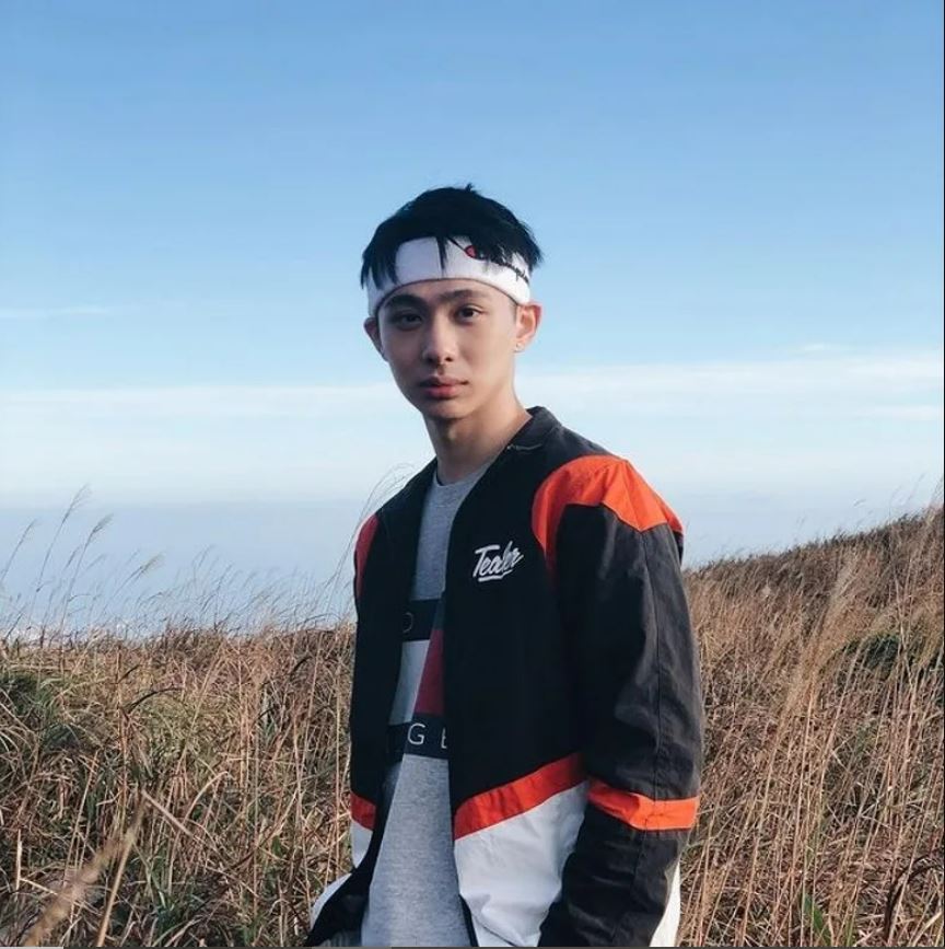 不输MIRROR！ 罗霖大儿子高颜值似足韩星