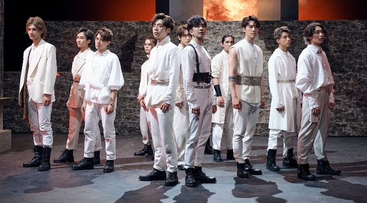 不输MIRROR！ 罗霖大儿子高颜值似足韩星