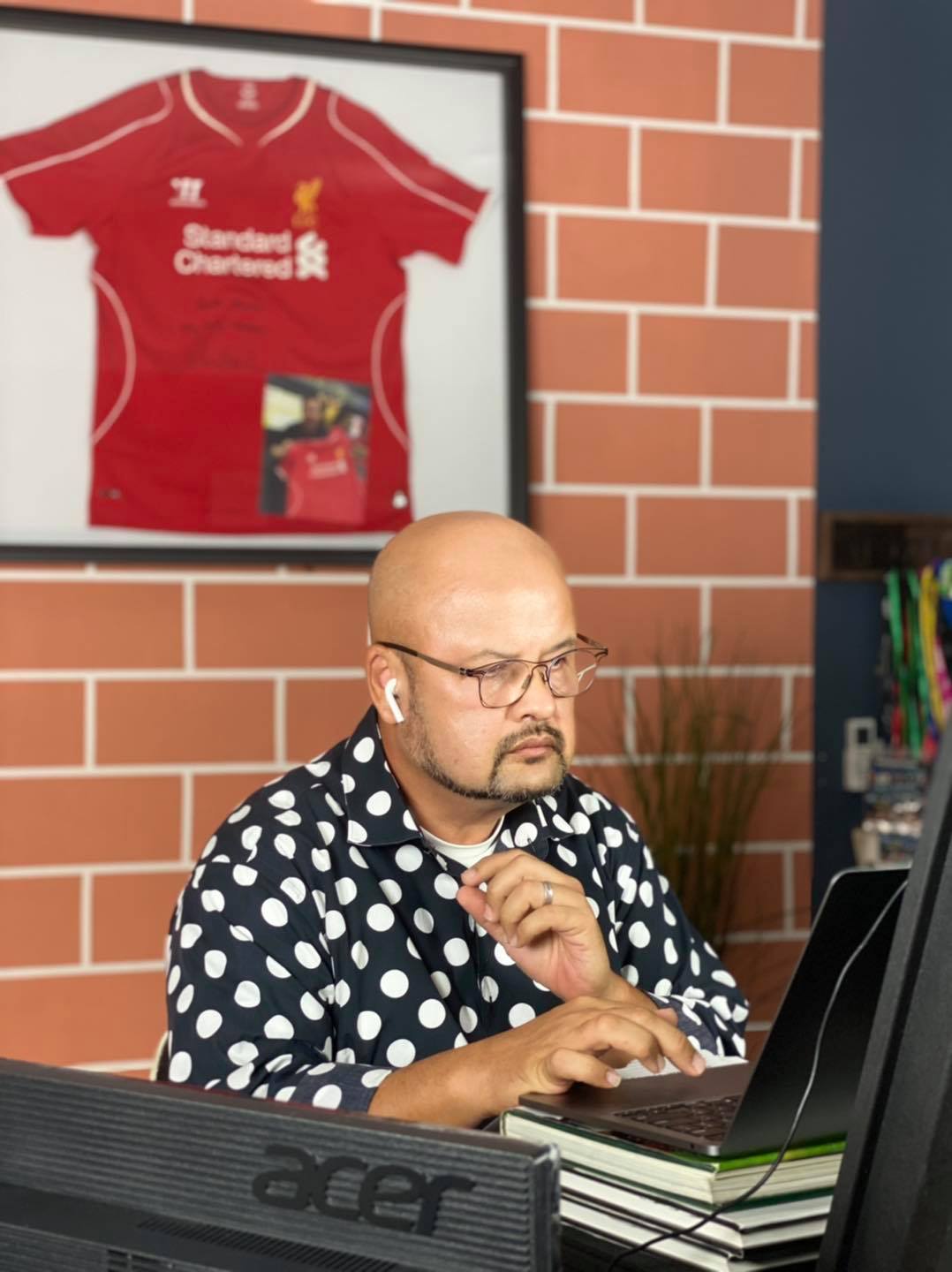 专访努沙加惹祸 哈里特:“我只是提供发声平台”