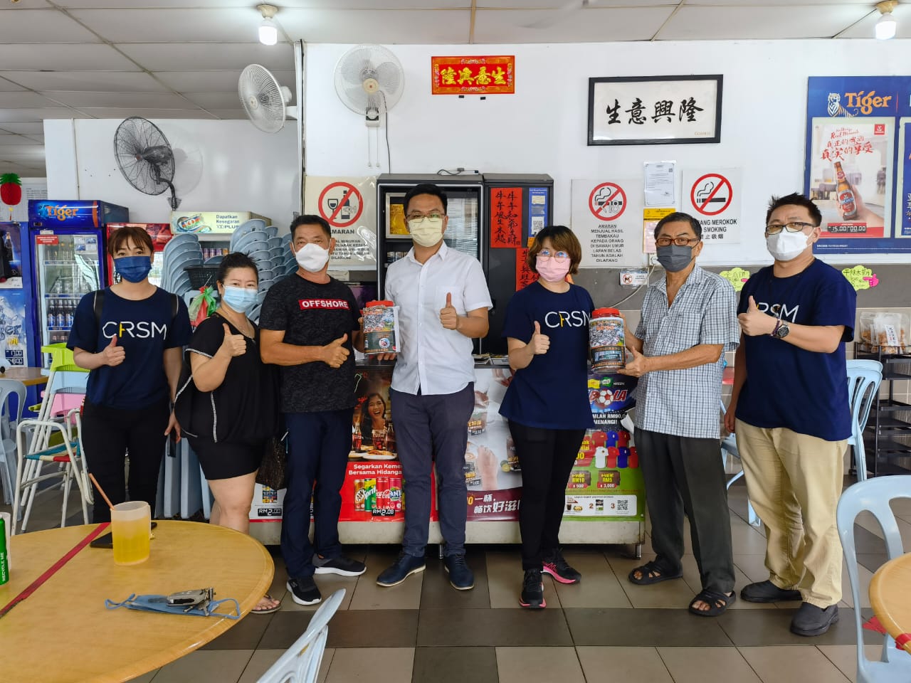 东：“文德甲与加叻同在义卖筹款活动”第3天再筹获3702令吉，共筹获1万6135令吉