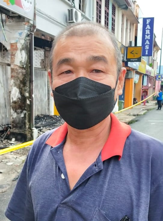 东:加叻大火,村民欲哭无泪