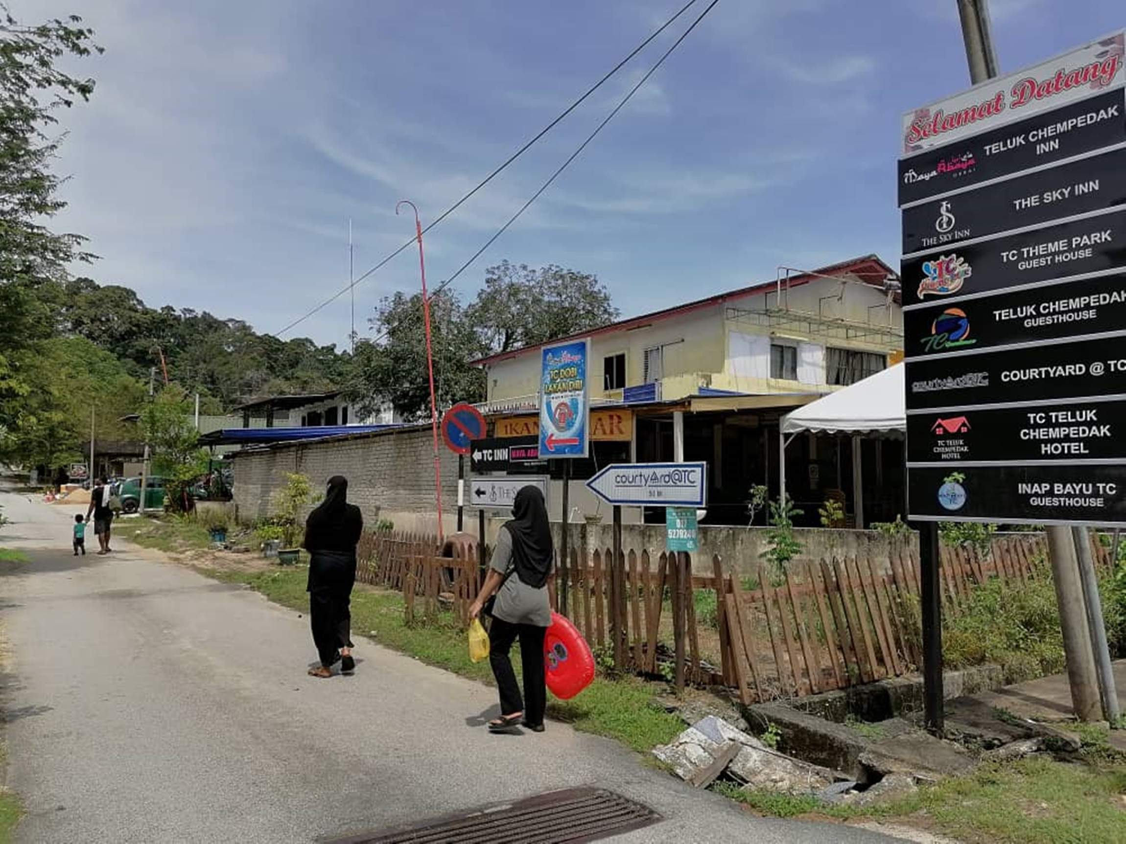 东:带动观光活动生意旺,民宿业者盼第四阶段大幅振兴经济。