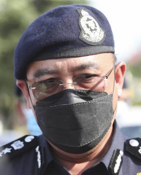 东:未完成接种欲跨州返丹,警拦3人各罚款2000令吉。