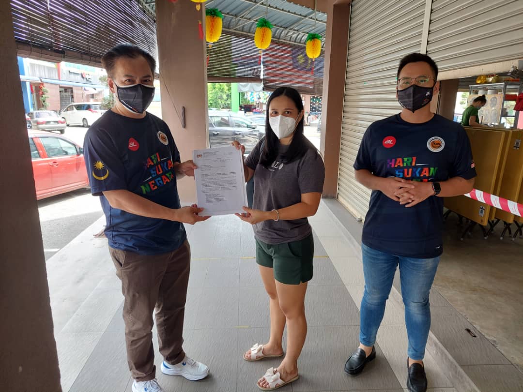 东:特回来取接受维修同意书