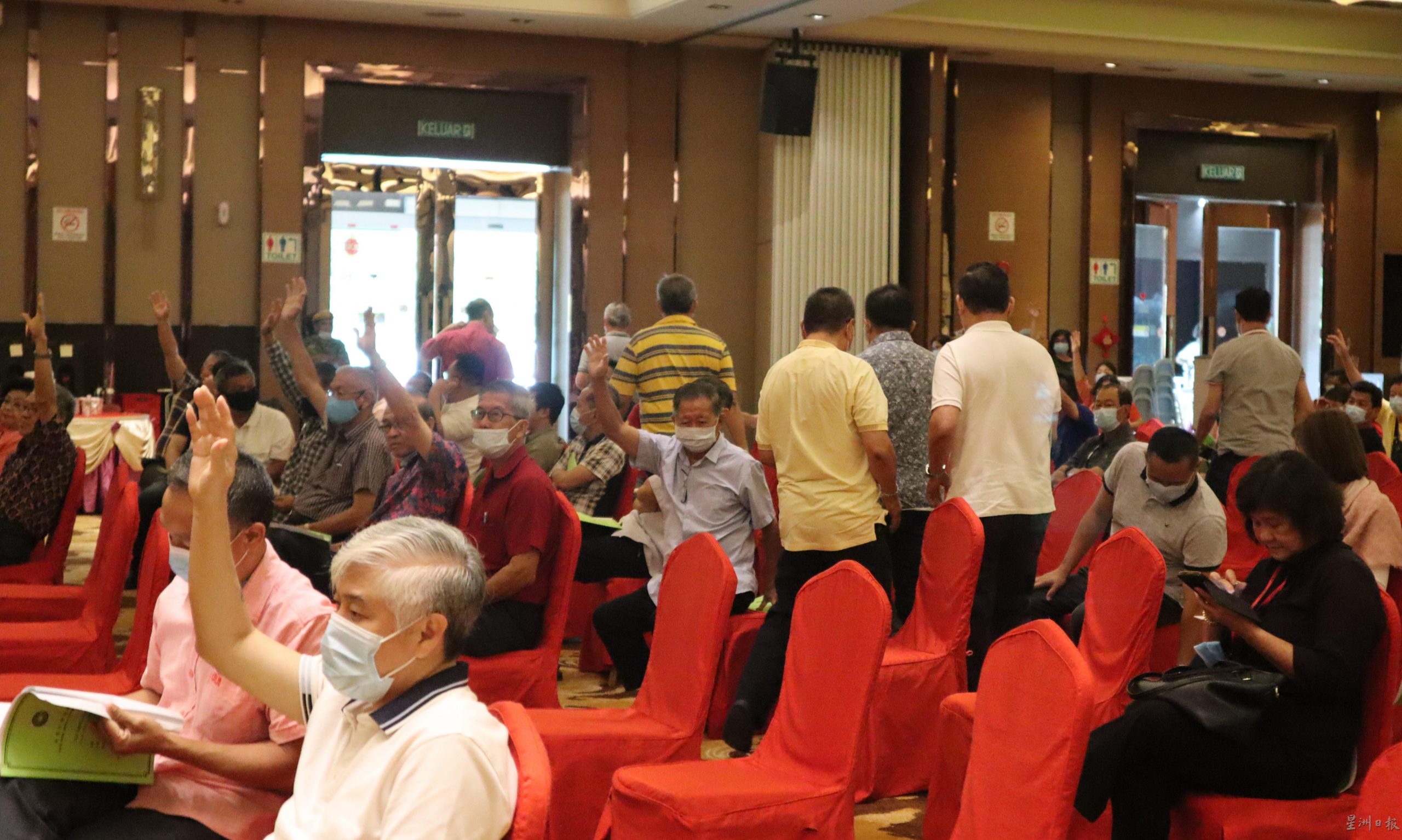 东：社团组织欢迎政府进一步放宽社交和经济活动，未接种者需筛检。