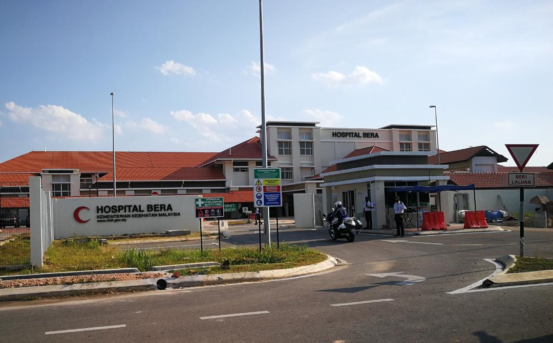 东:首相依斯迈沙比利巡视百乐医院工地