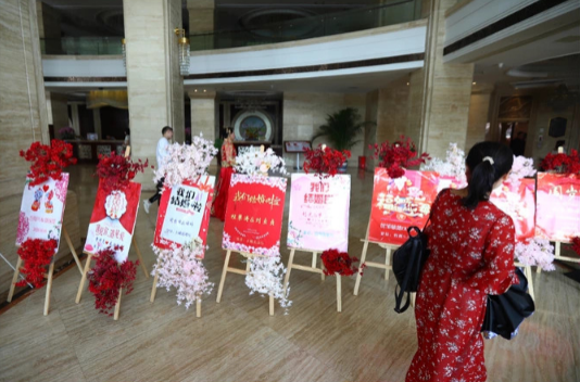 中国十一长假结婚热 网友叹为礼金荷包大失血