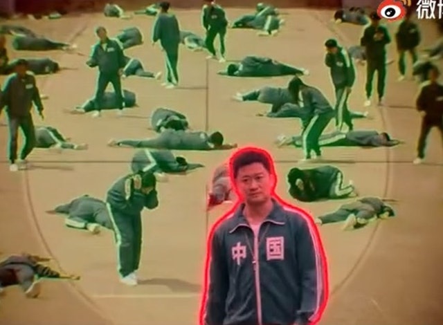 中国网民恶搞《鱿鱼游戏》.吴京又成“万能Key”	