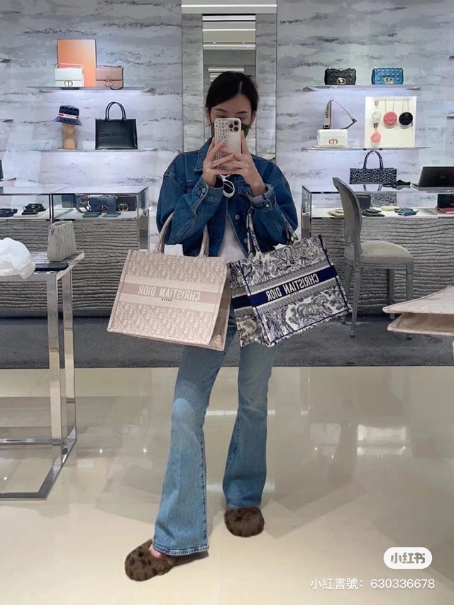 买手袋问意见被酸老公太孤寒  方媛霸气呛：他会叫我全买！