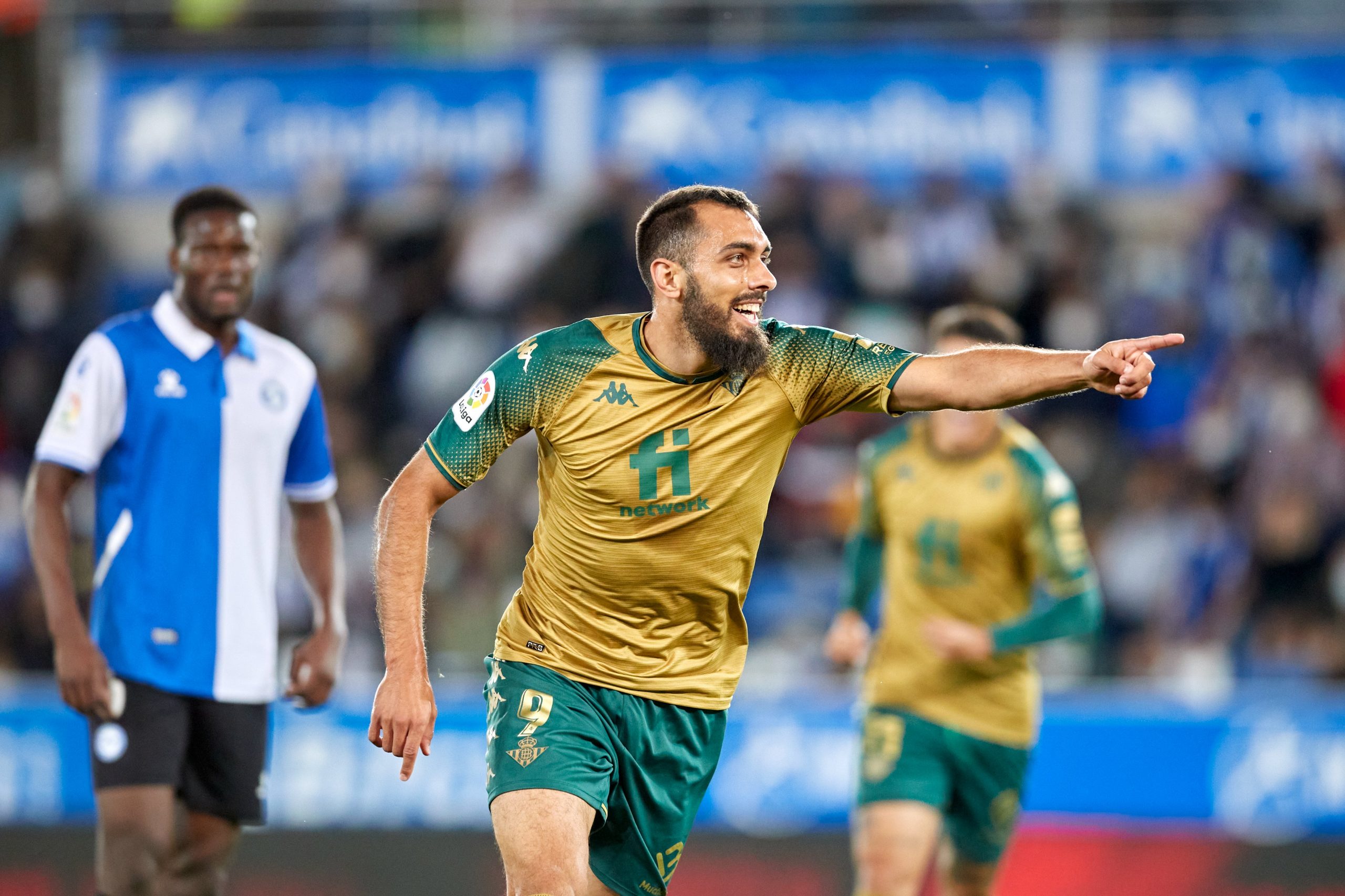 伊格莱西亚斯绝杀阿拉维斯  皇家贝迪斯近5仗摘4胜