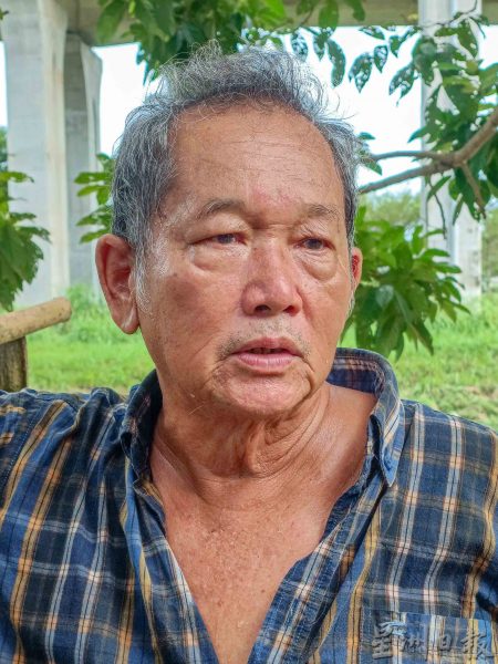 供fb/办丧事遇水患,丧府生气:防洪堤不防洪