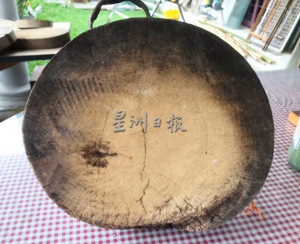 供FB/化腐朽为神奇,旧砧板变艺术品迎“重生”