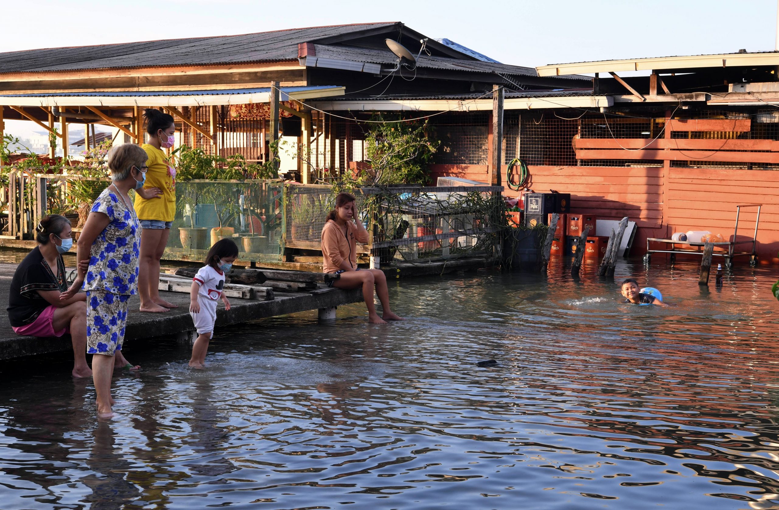 全国/雪州滨海区涨潮情况