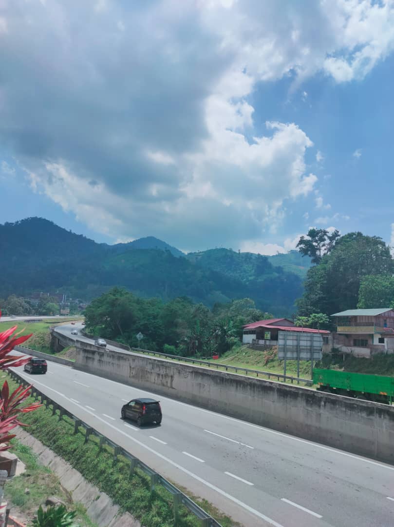 全国:加叻大道和第一东海岸大道车流量