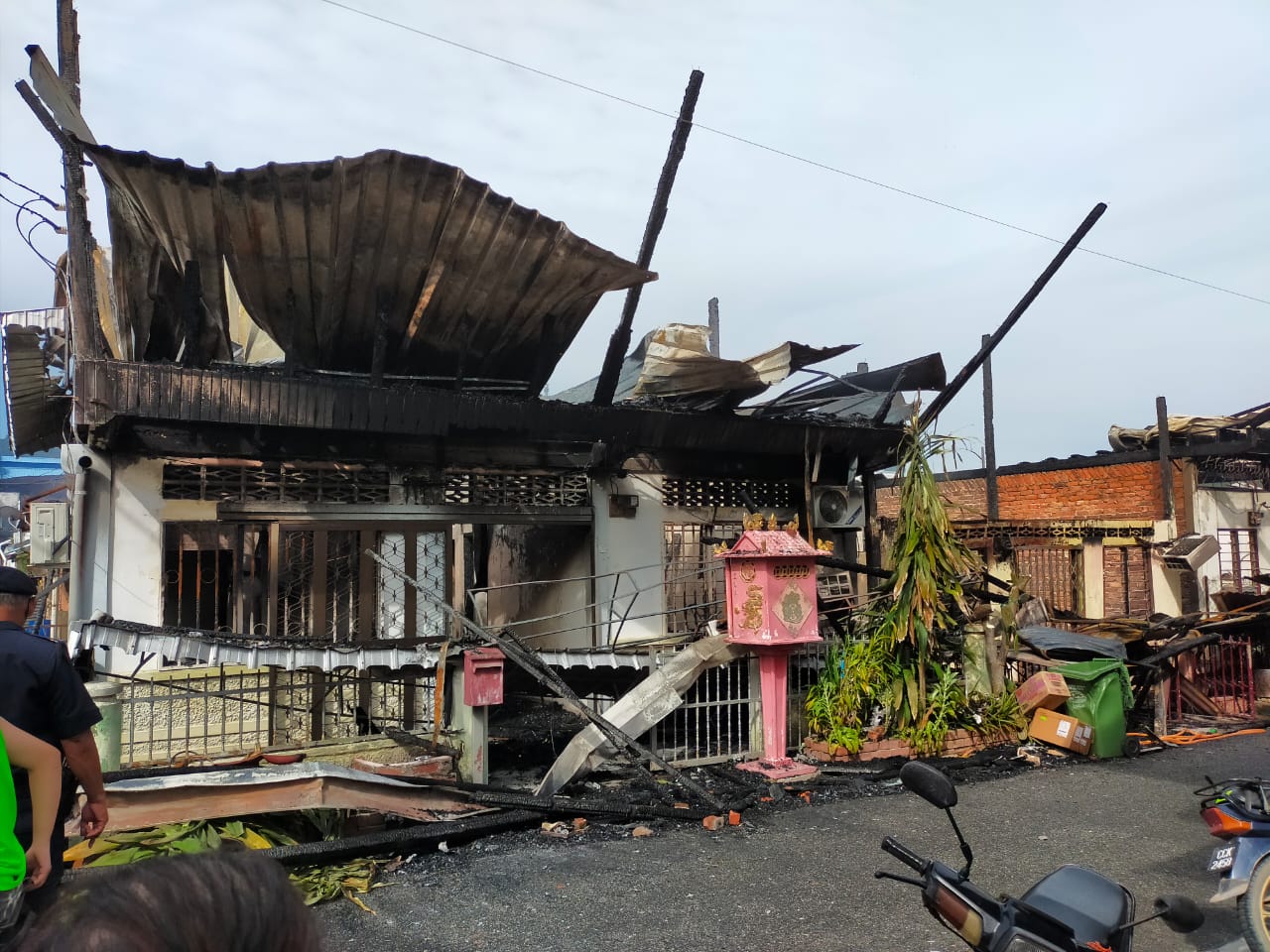 全国：加叻火灾画页