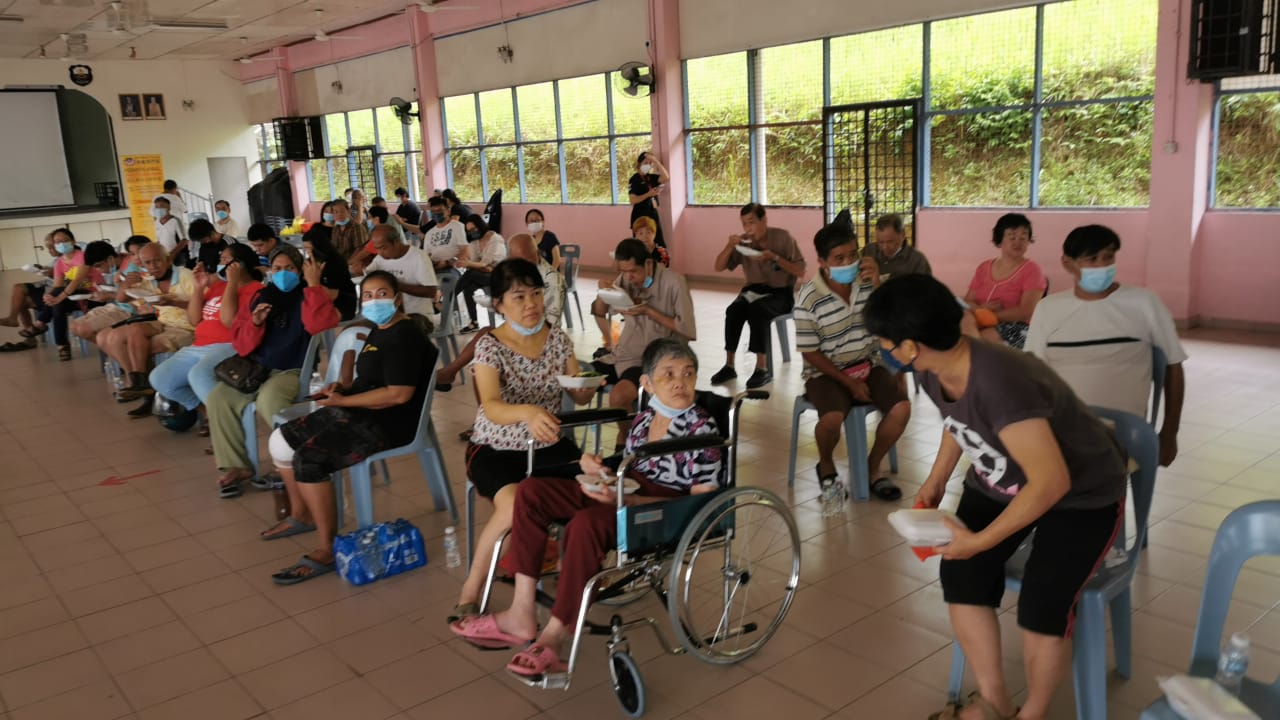 全国：加叻火灾画页