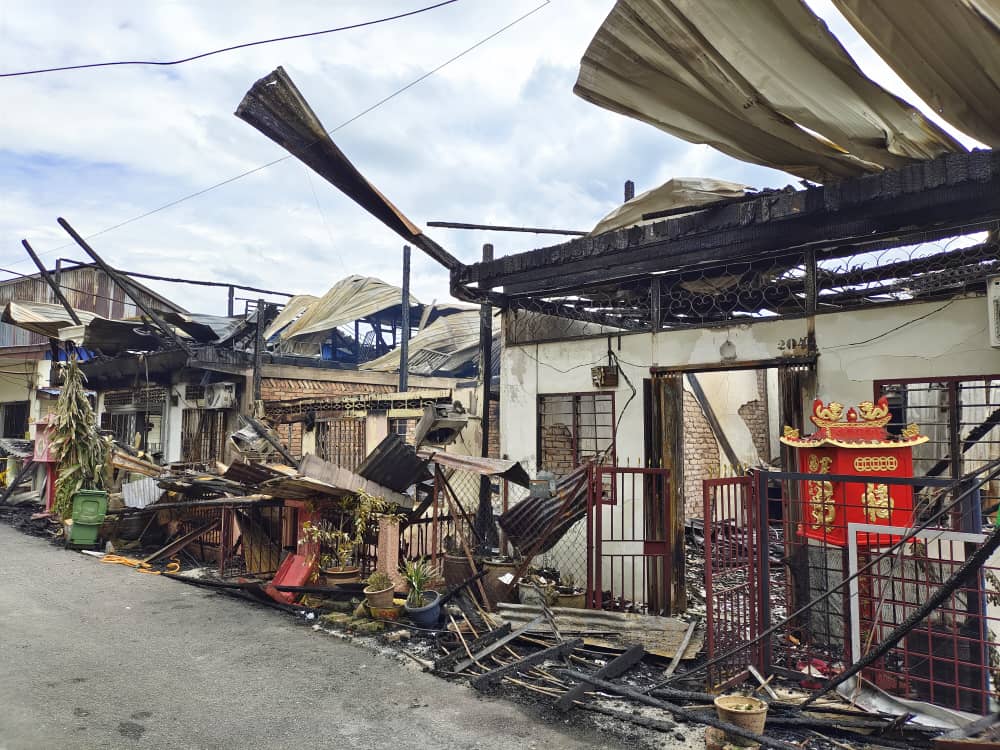 全国：加叻火灾画页