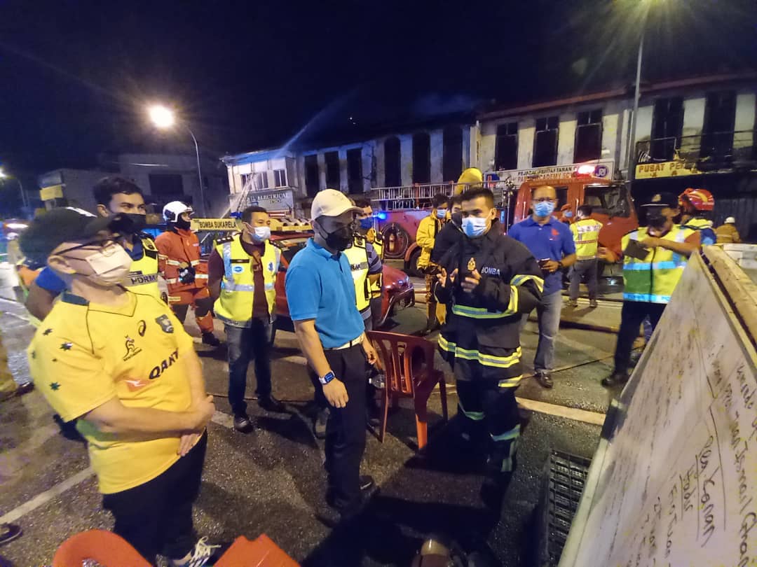 全国：加叻火灾画页