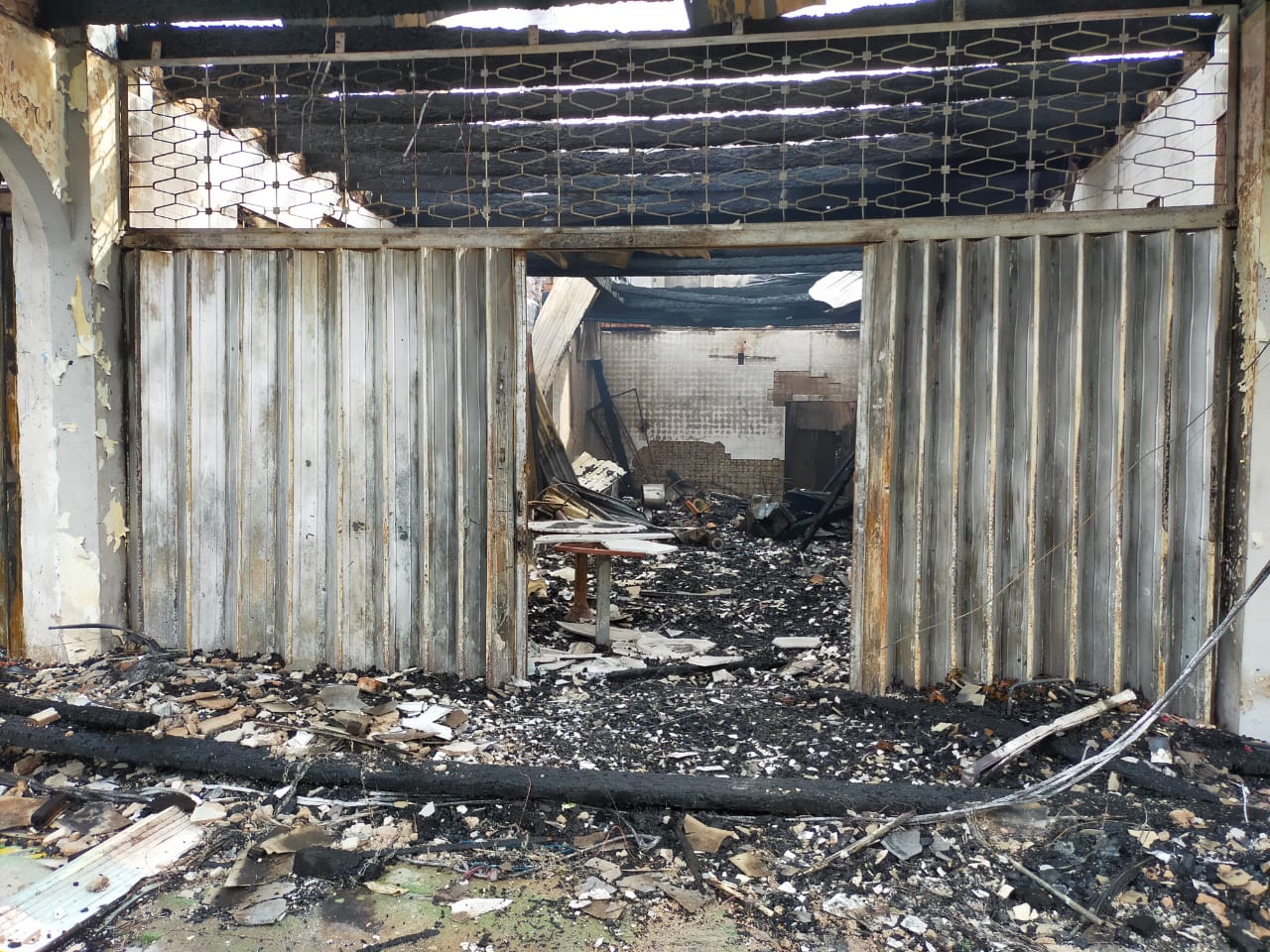 全国：加叻火灾画页