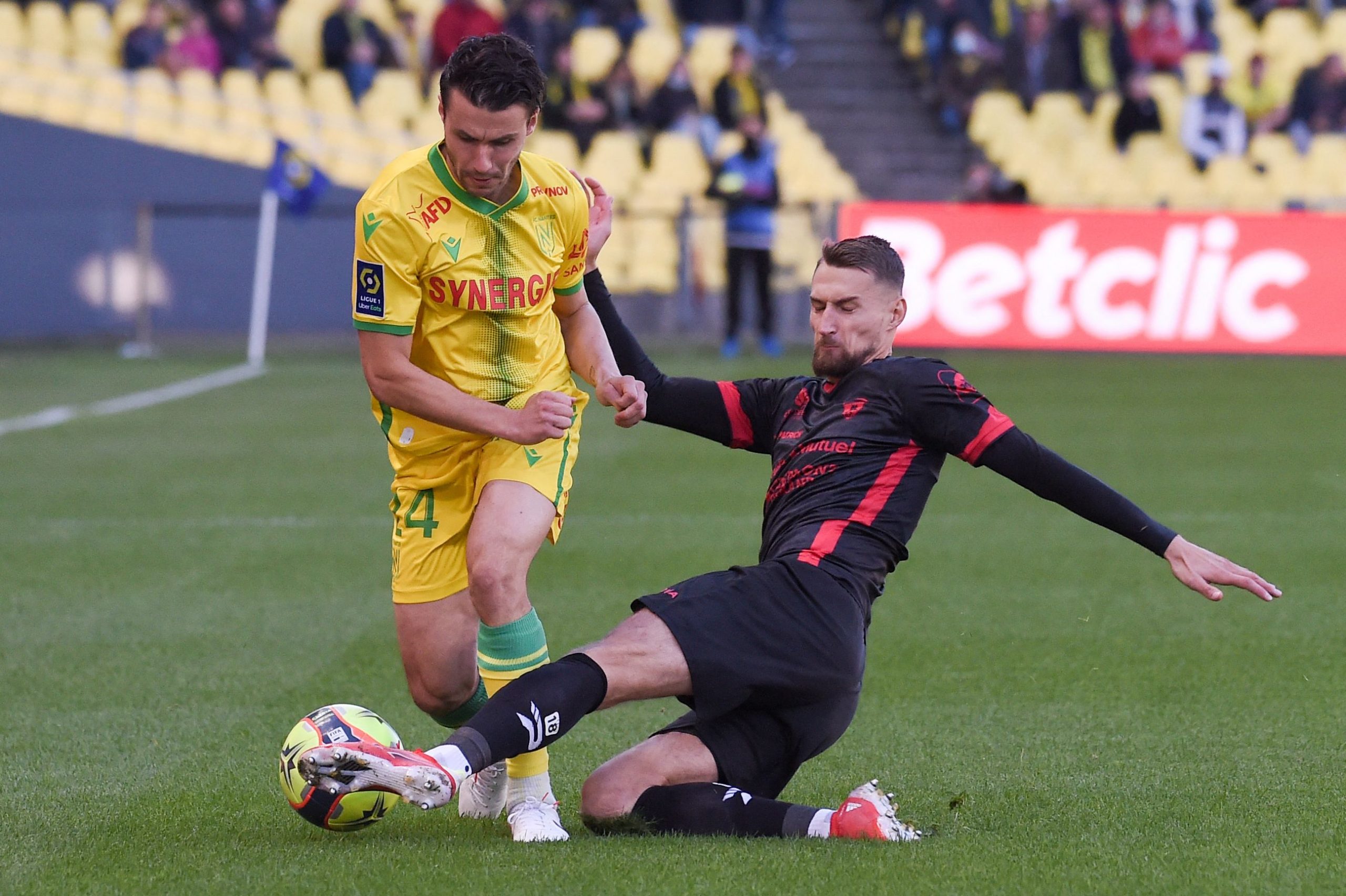 卫冕冠军连3场不胜 南特击退克莱蒙特