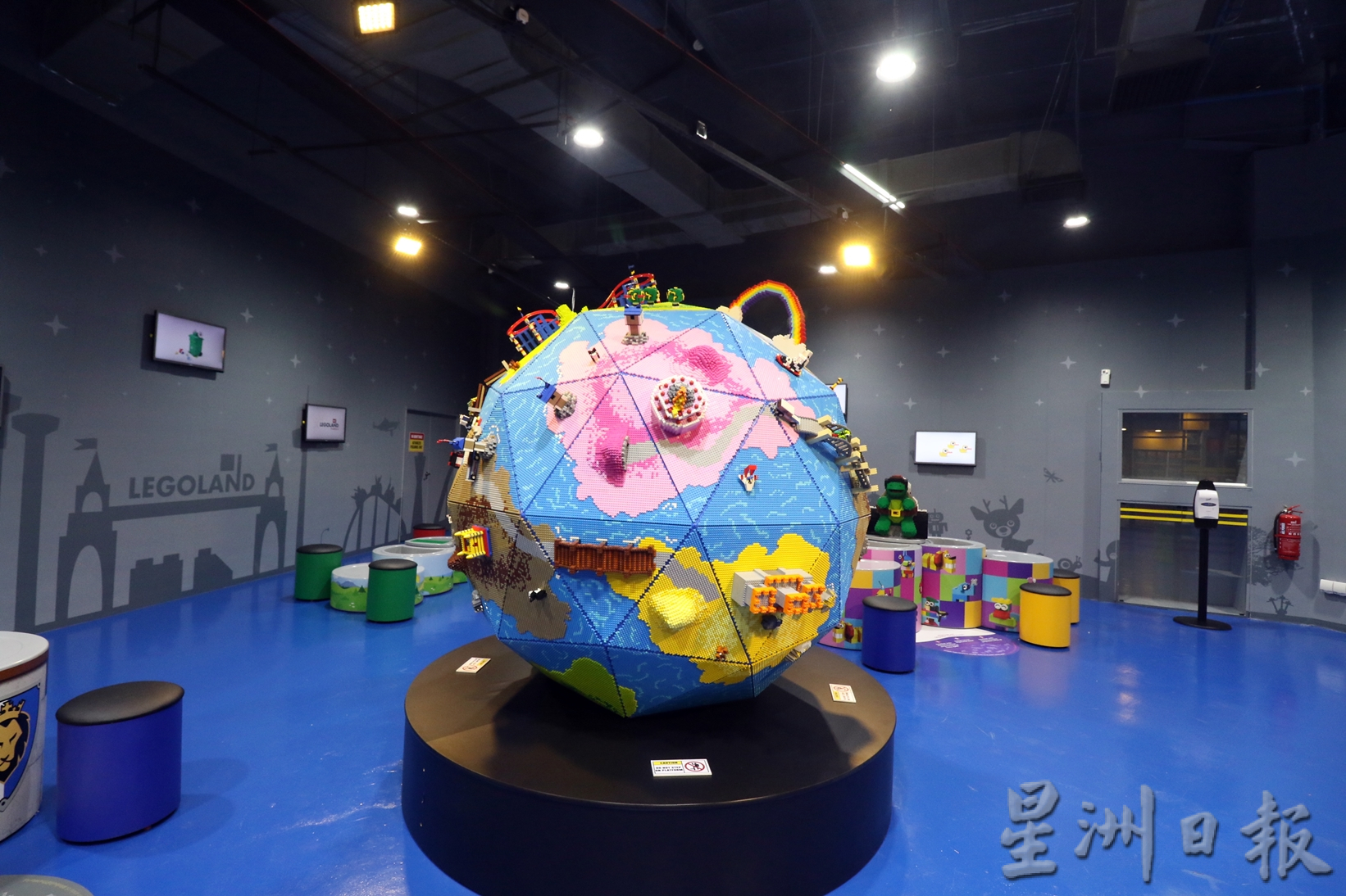 取代签发（请置头条）**柔：封面：【特稿】：柔旅业有见逐渐复苏；不止本地，外州客也访乐高乐园
