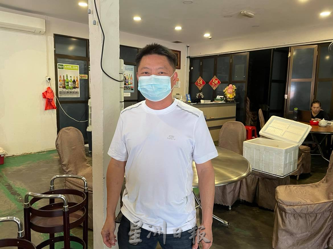 (取代签发)*已签发*柔:版五头条:新闻:允跨州首周末,车流增多市场活络见起色