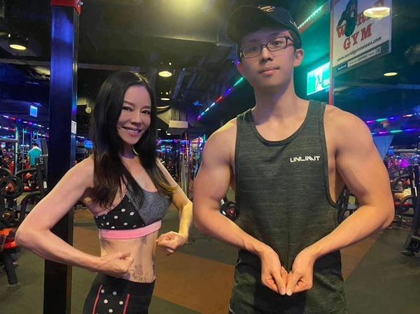 同框孙安佐谈教养被酸 狄莺高EQ回敬