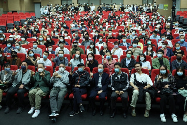 周星驰《功夫》一场戏拍40次 袁和平呆等2小时