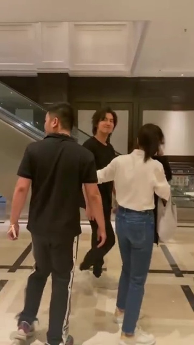 大嫂团独缺朱茵有蹊跷 莫文蔚言承旭相隔20年再合体　	