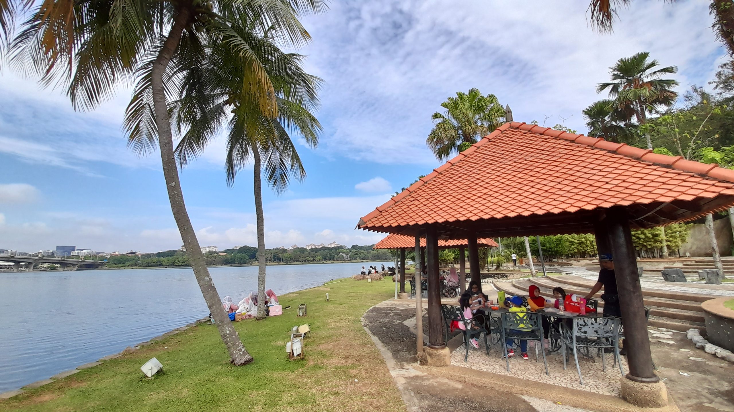 大都会2/走访布城湖滨公园人潮