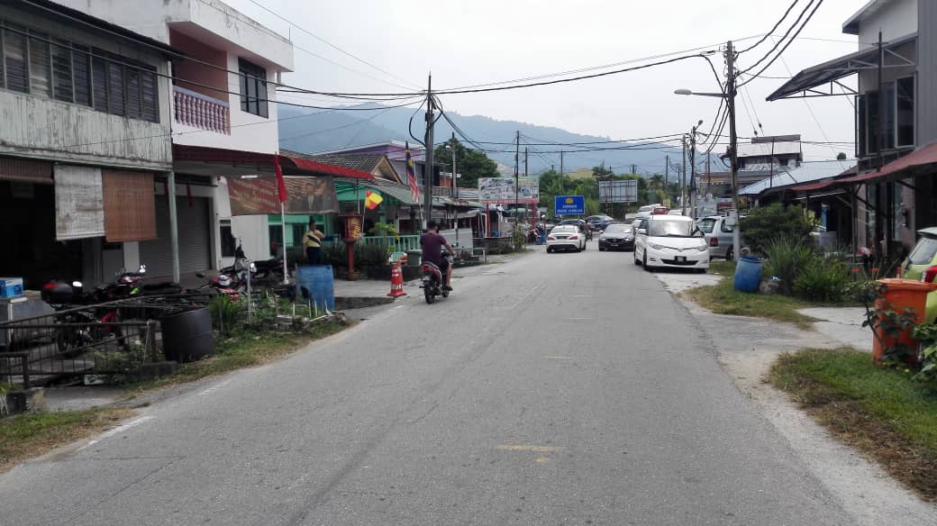 大都会4/武来岸迎来大批外客，清晨至上午10时，估计有800人次