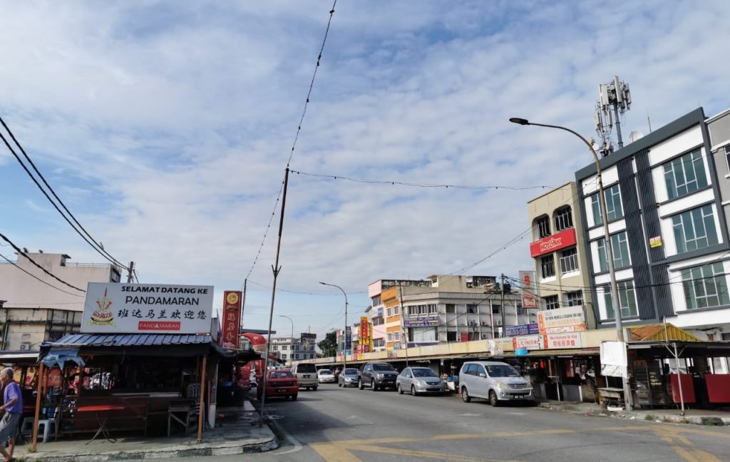 大都会/封面/假钞换真钞，小贩险上当