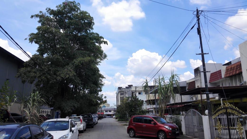 大都会/封面副文/锡米山城市花园2路屋后崩塌的沟渠将于本月内抢修