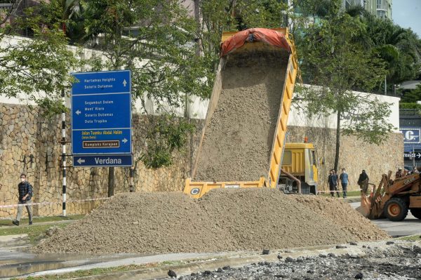 大都会/MZ头/跟进金地花园地陷