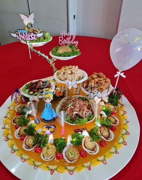 大霹雳时事焦点/90后餐馆老板逆境求存 推出“主题冷盘”赢的满堂红