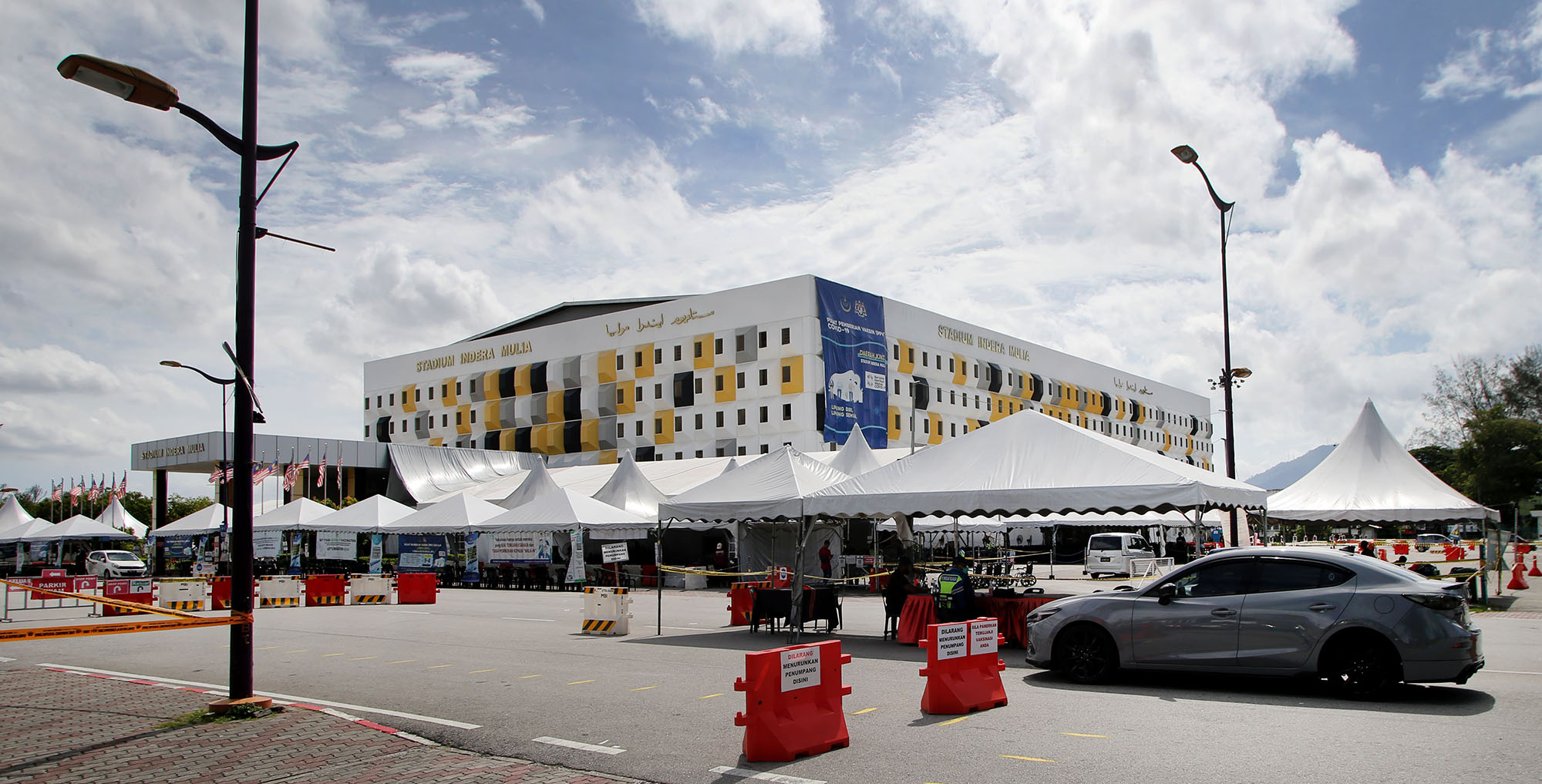 大霹雳时事焦点/启动退场机制停发首剂预约 牙也2接种中心延至29日才关