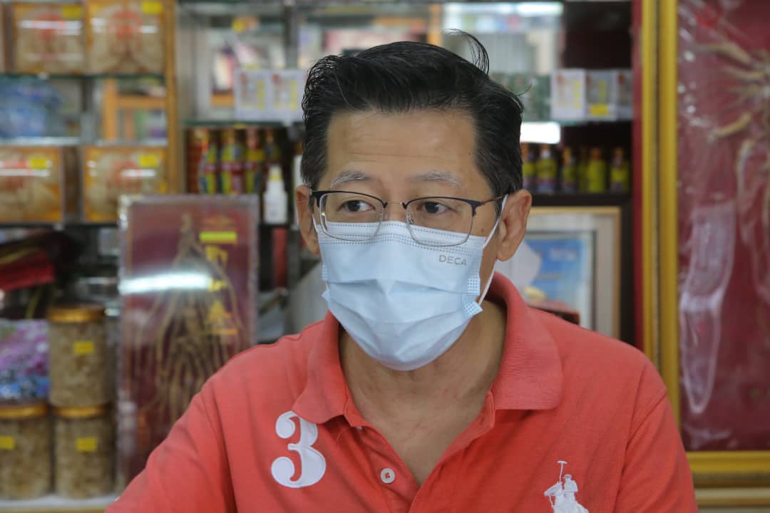 大霹雳时事焦点/天气转变突冷突热 “清毒三宝”凉茶热销