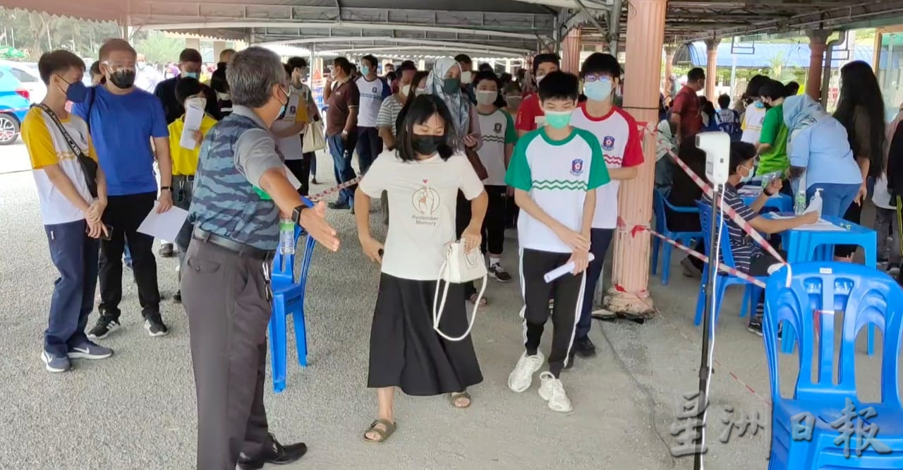 大霹雳时事焦点/阿末赛迪:霹98%教师已接种 约300教师尚未接种疫苗