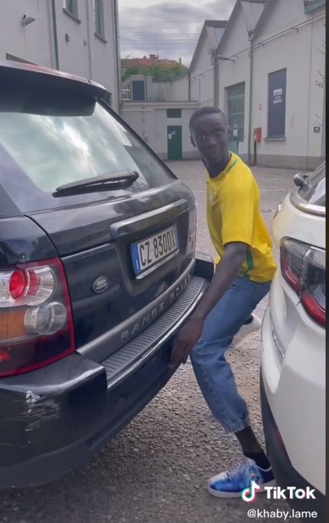 大马销售员学Khaby 本尊神回怼笑翻网