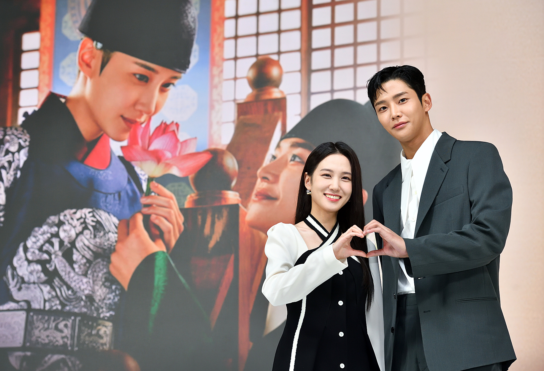 女扮男装演王世子 朴恩斌叹性别替换难演