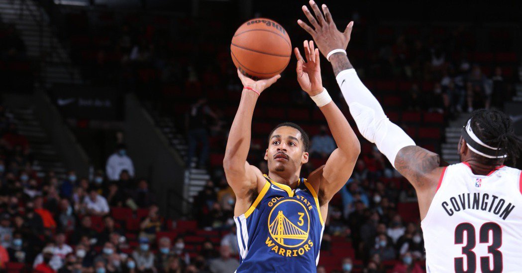 季前热身赛开打 勇士擒拓荒者开门红