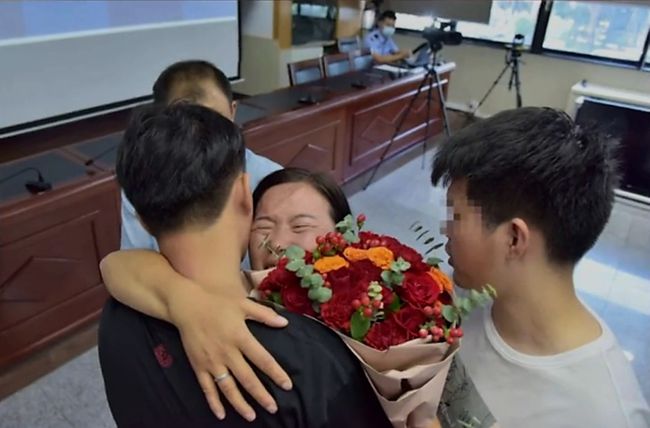 寻子22年母亲崩溃到想跳楼 及时接到认亲电话